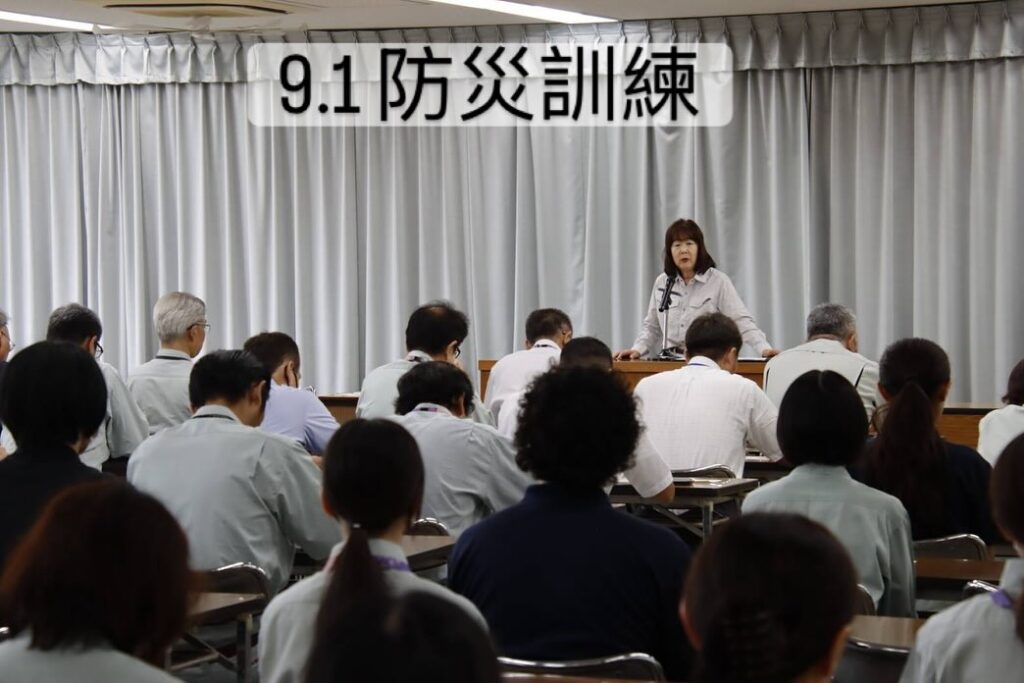 防災訓練(6時30分、震度6強の地震発生想定)実施